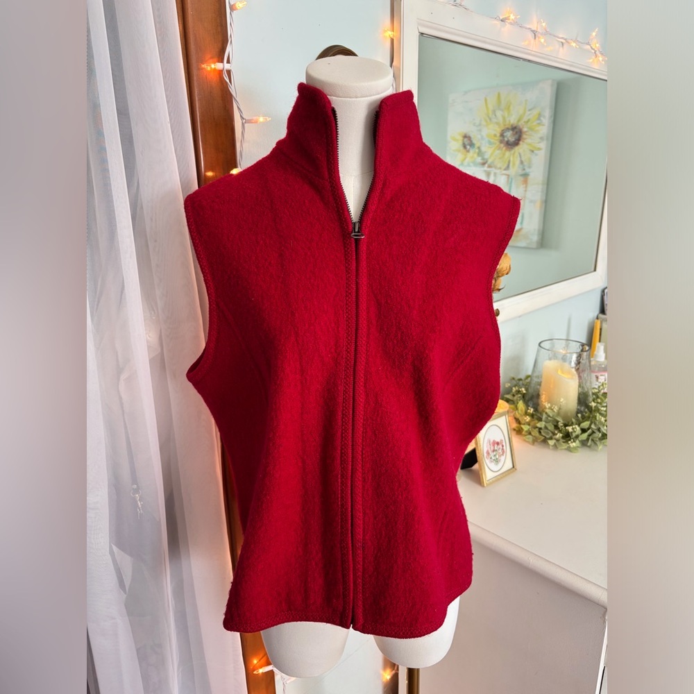 Women’s Wool Red Vest